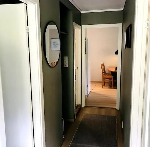 Flat In The Center Of
