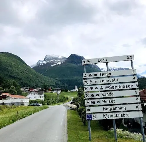 Appartement Flat In The Center Of Loen