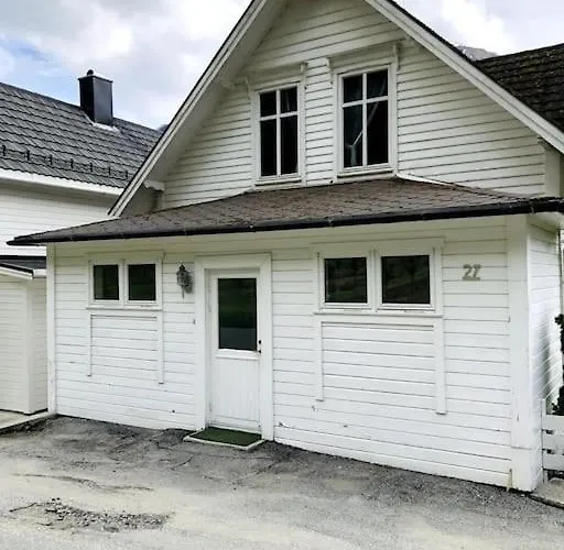 Appartement Flat In The Center Of Loen